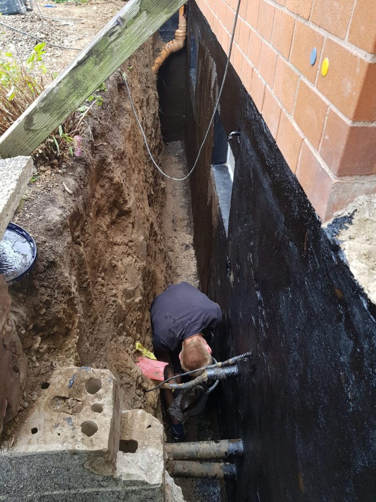 Bitumen-Dickbeschichtung - Alle Infos Für Die Planung